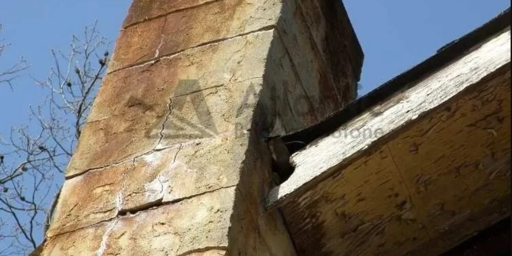 Crumbling chimney masonry – never ignore these signs