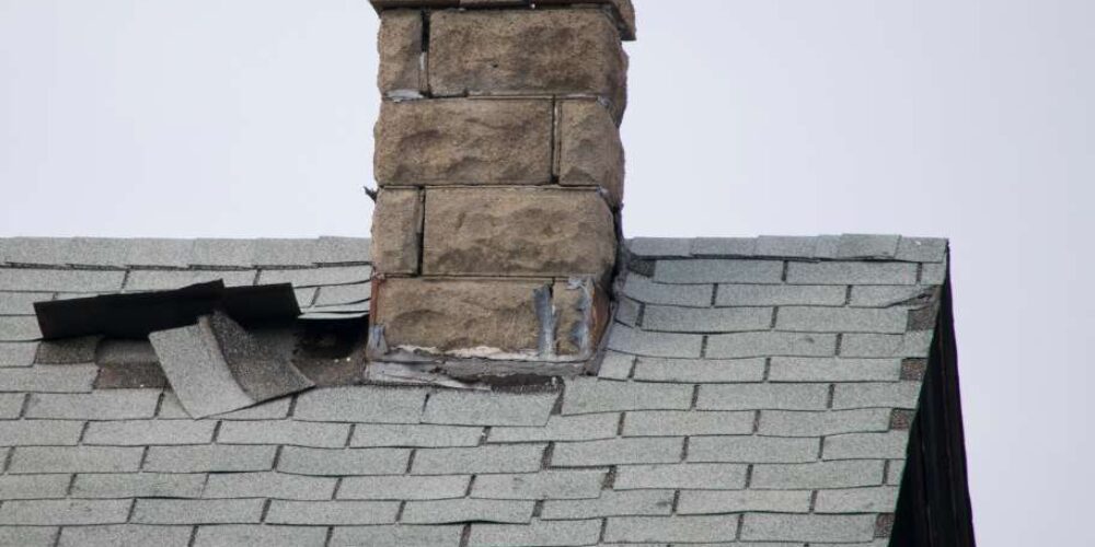 How to Tell if Water Is Coming From Flashing or Chimney