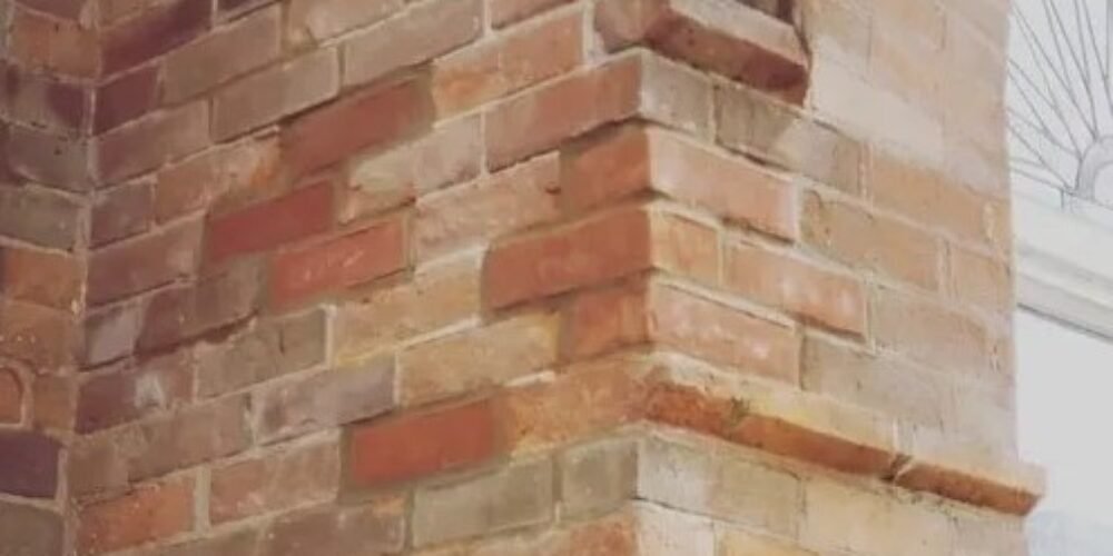 Step by Step Instructions for Repairing Brick Mortar